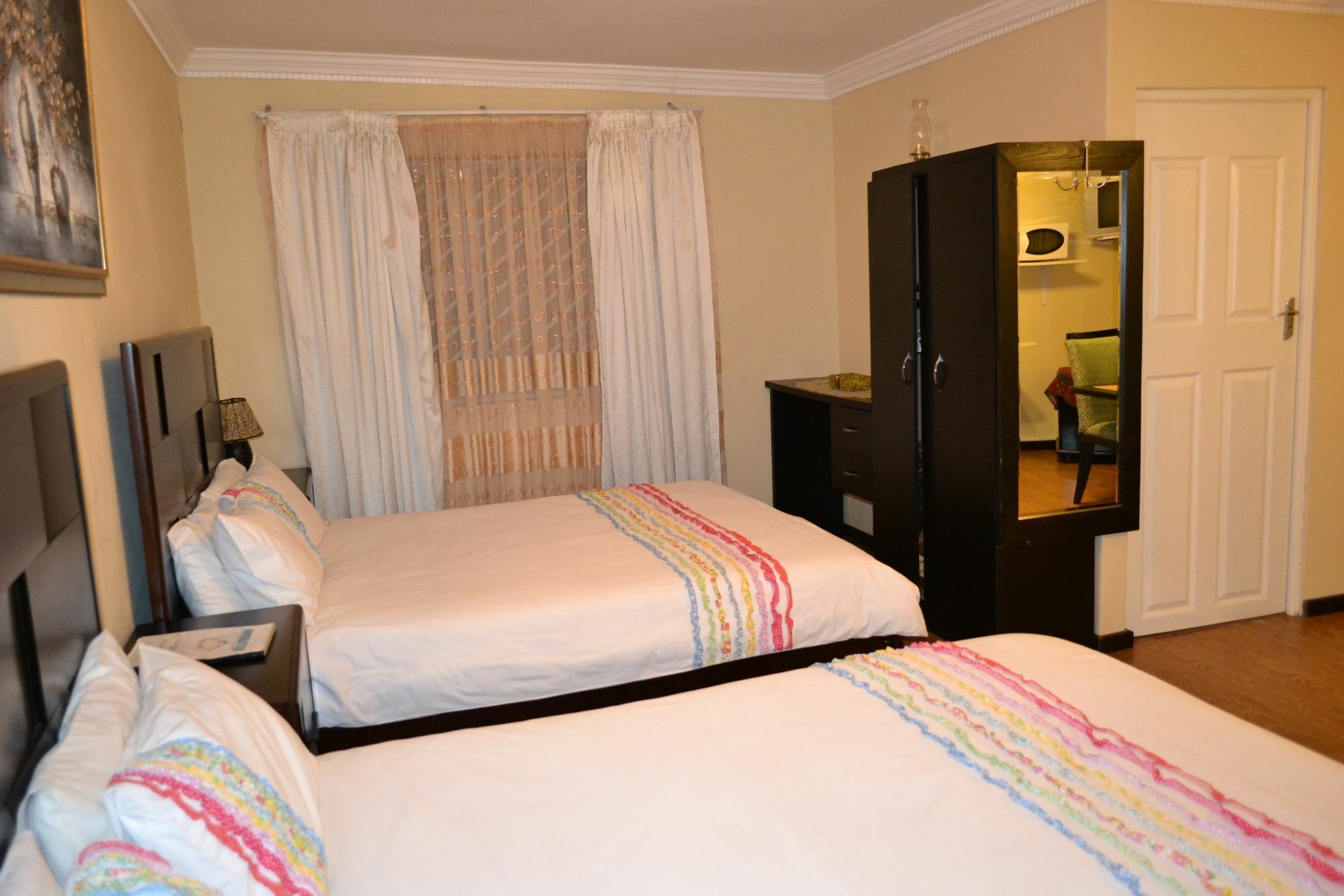 Mbalentle Guesthouse Bishop Lavis ภายนอก รูปภาพ